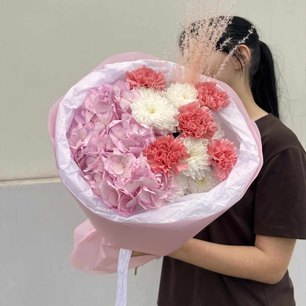 Облачко 🌤, букет с гортензией 🌸