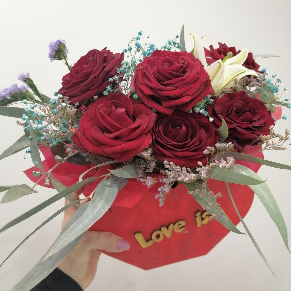 Love is💕