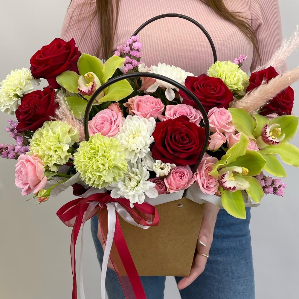 Сумочка с цветами🌺️🌿