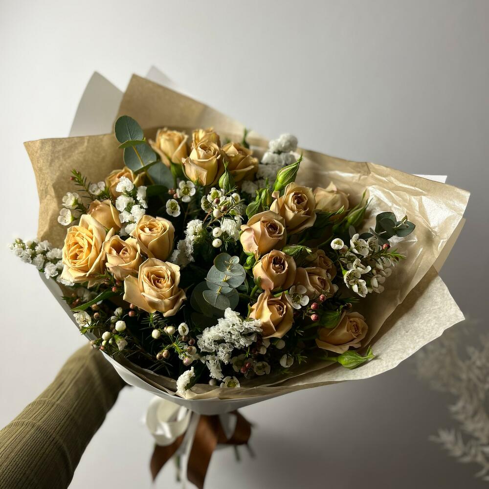 Кремовые розочки с хамелациумом🥀