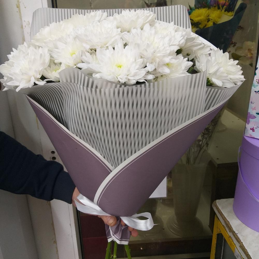 Букет белых хризантем