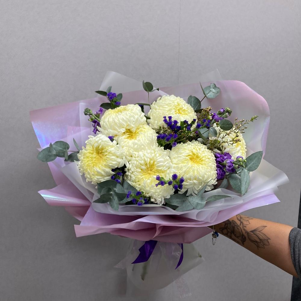 The season of chrysanthemums