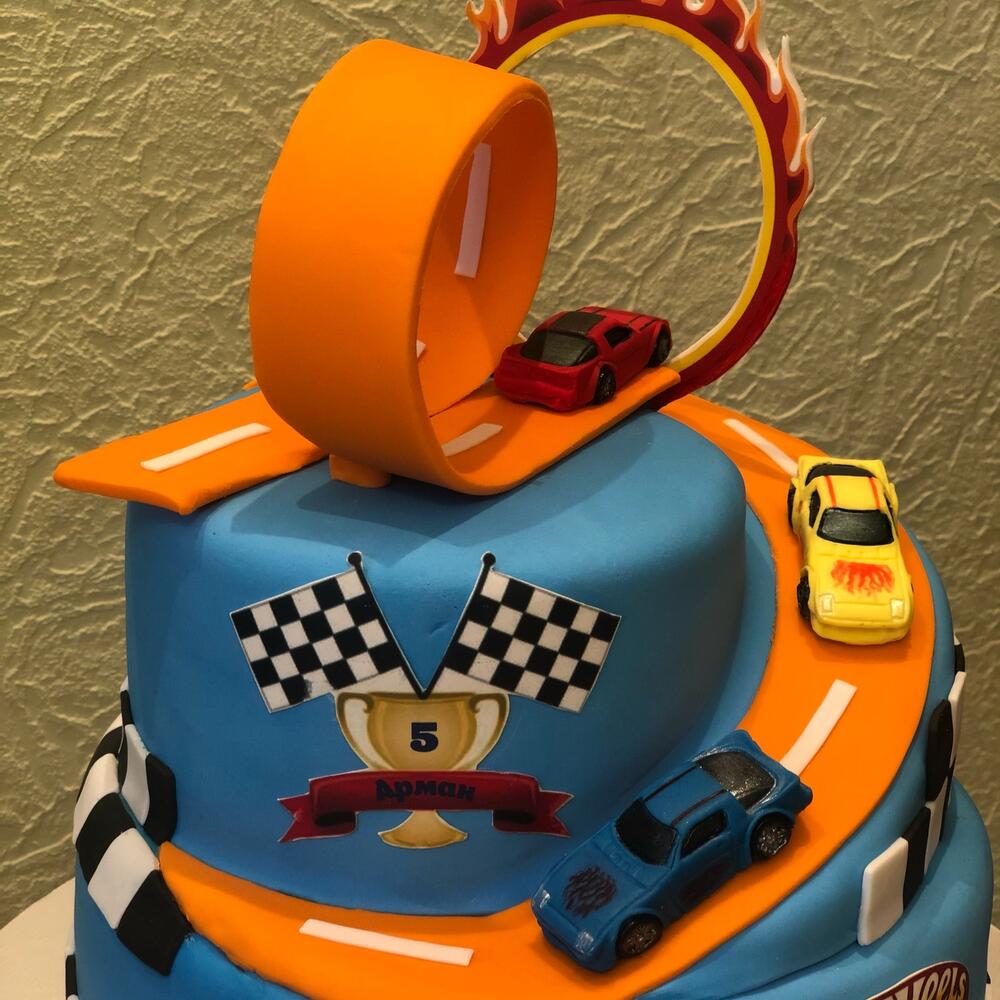 Торт Хот Вилс  Hot Wheels