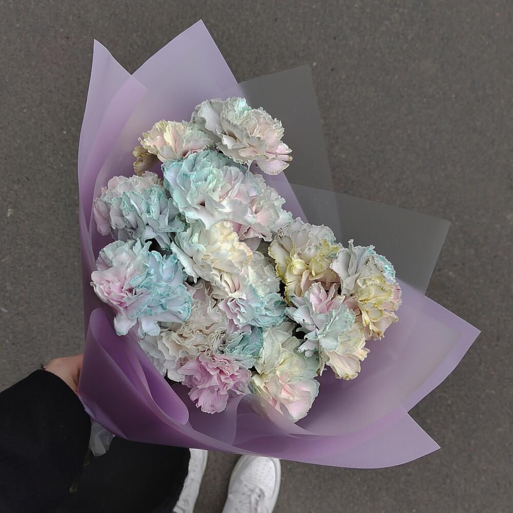 Букет радужных гвоздик 💜