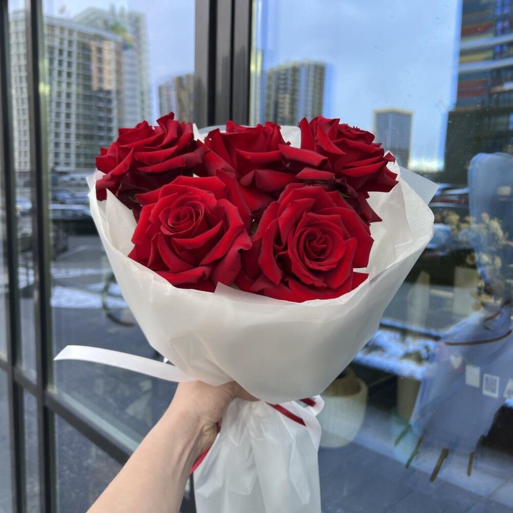 Gorgeous red French peony roses 5 pieces