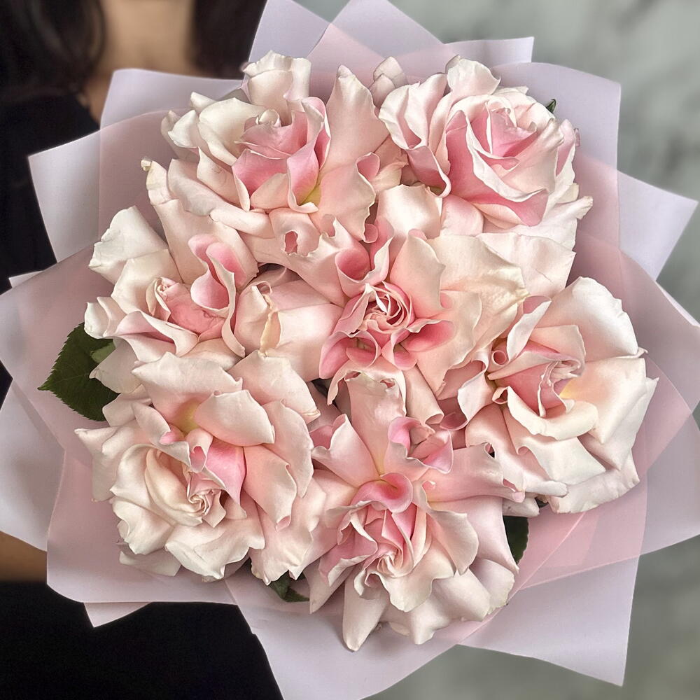 Классический букет из розовых французских роз 💕