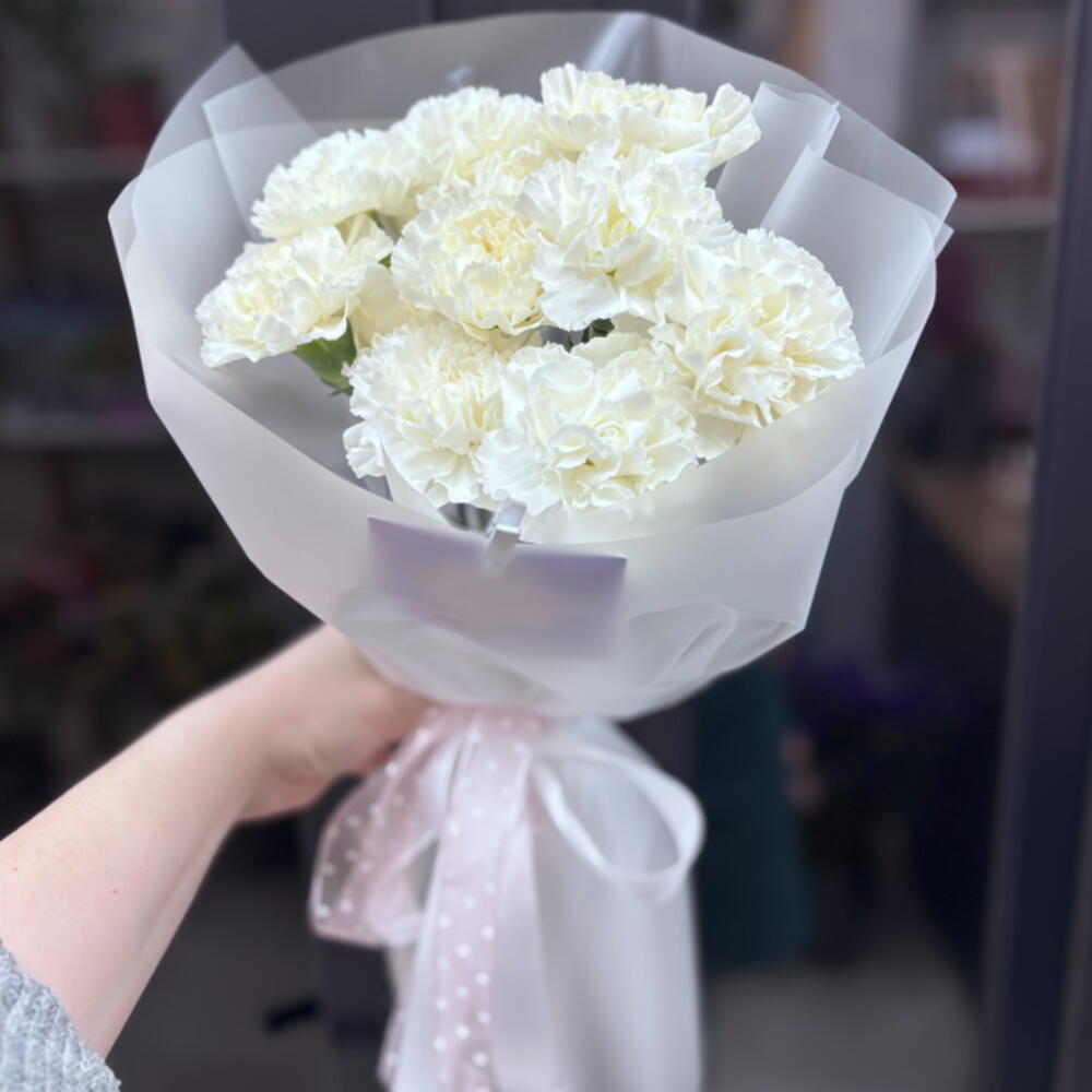 Моно из белых диантусов