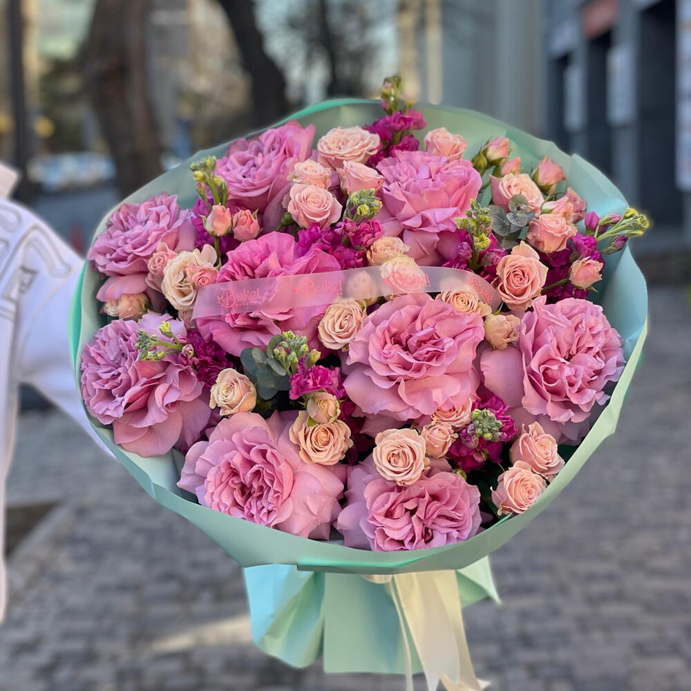 Розовый поцелуй💕