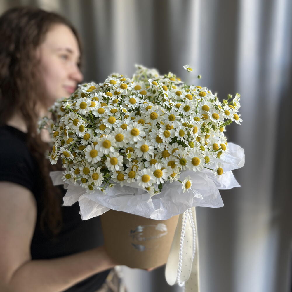 Летняя композиция с ромашками