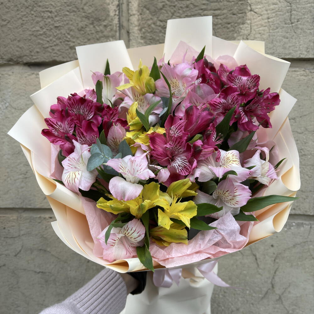 Букет ☺️🎀 «радость»🌸из стойких альстромерий