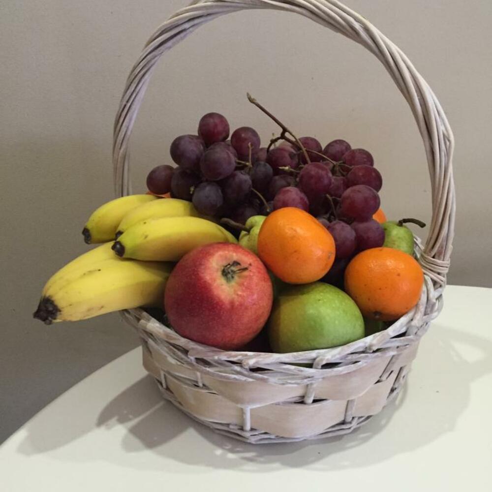 Фруктовая корзина в подарок KupiTrend, Цветы и подарки в Москве, купить ...
