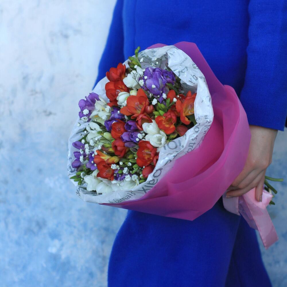 Букет фрезий \"Mama Africa\" р. S, Цветы и подарки в Ростове-на-Дону ...