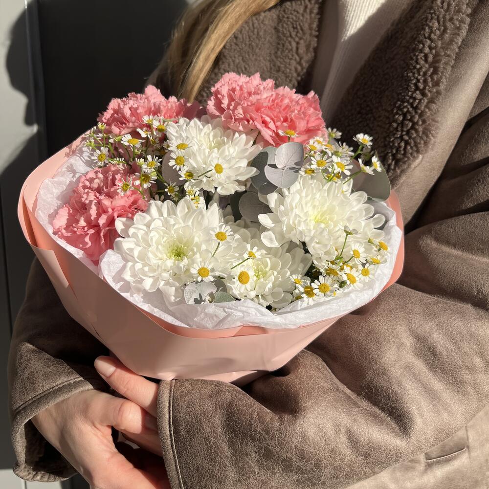 Гвоздика букет с ромашками