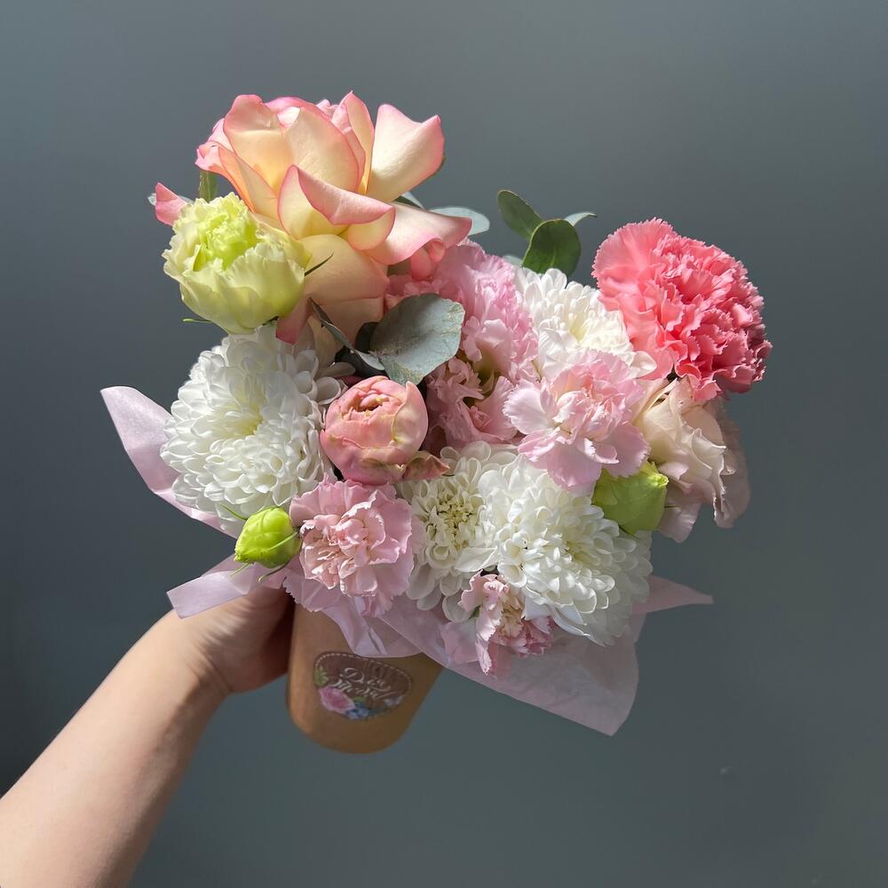Авторский стаканчик в нежных оттенках 🌸