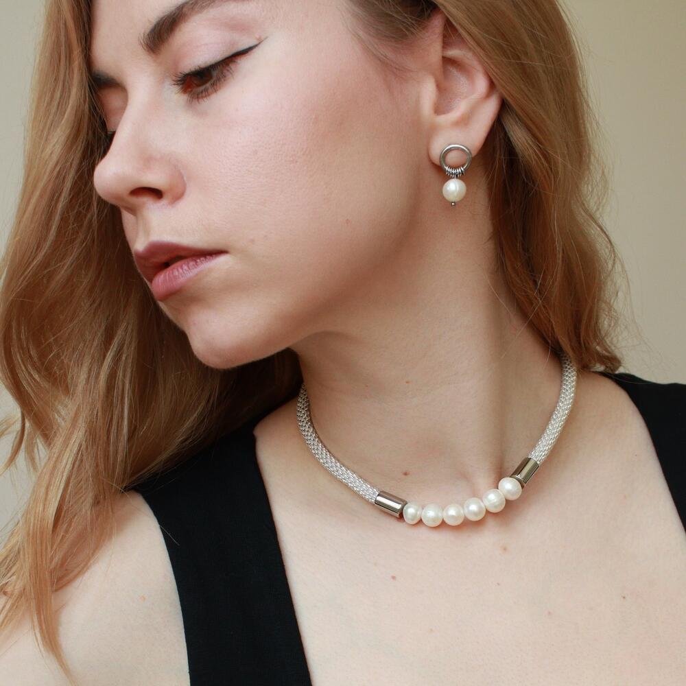 Earrings with natural river pearls and steel fittings