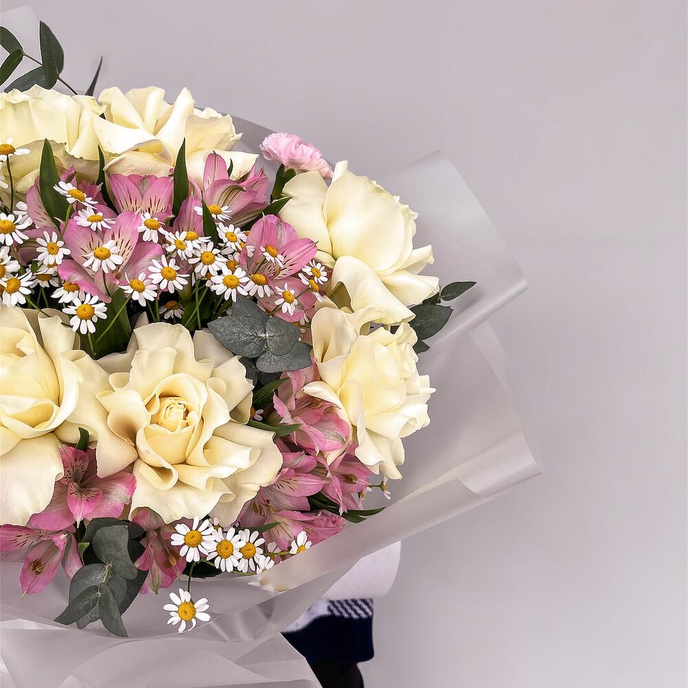 Букет из французских роз,альстромерии "Весенний букет😍"