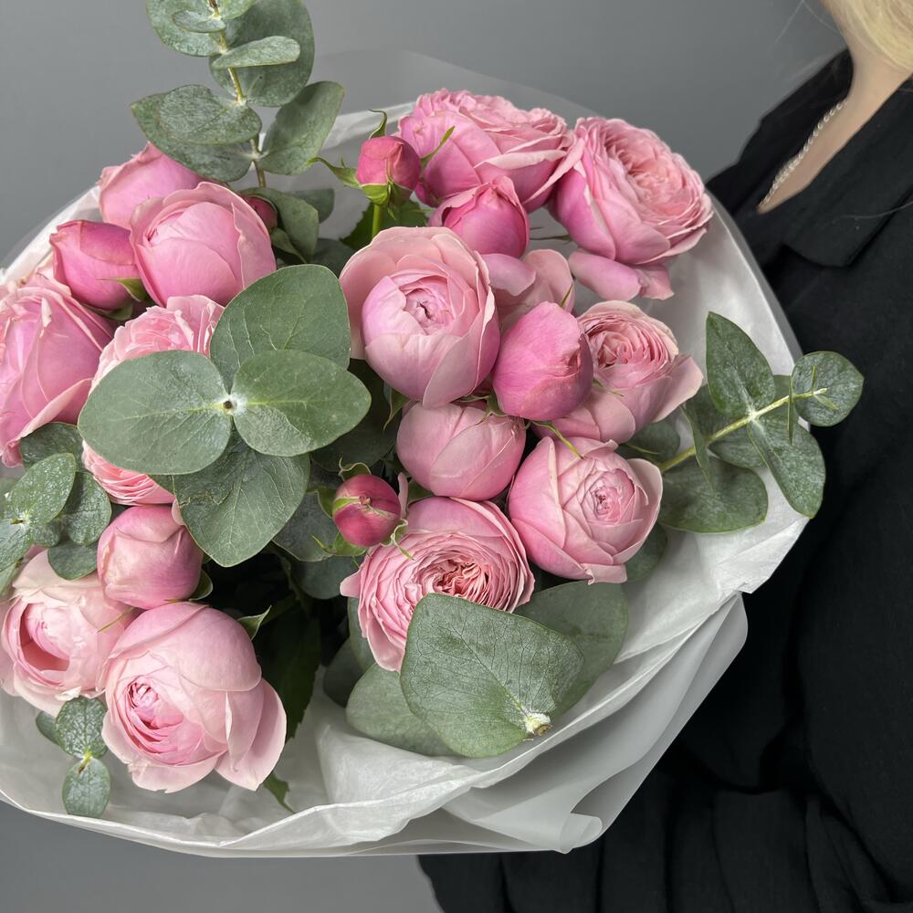 Кустовые розы Пионки с эвкалиптом 🌸