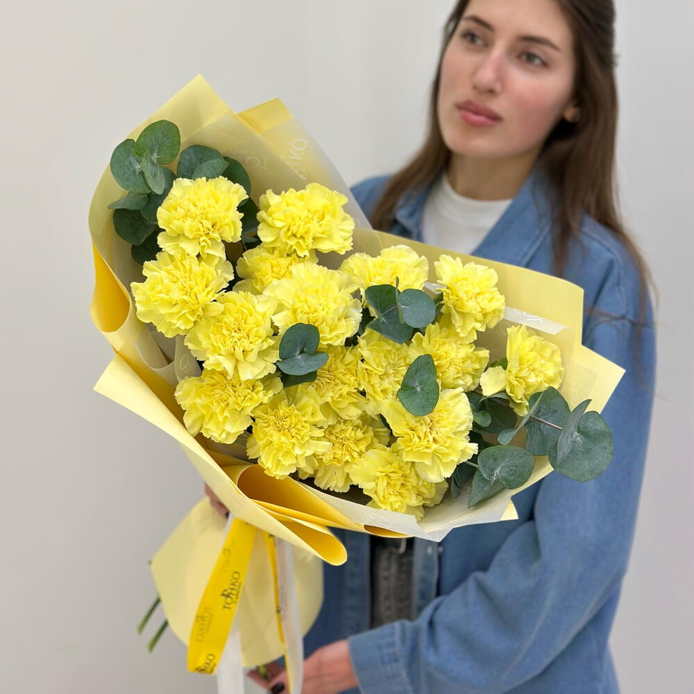 Солнечные диантусы с эвкалиптом