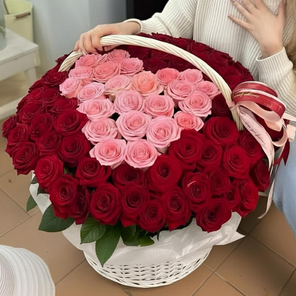 101 роза в корзине «розовое сердце»🤍😍