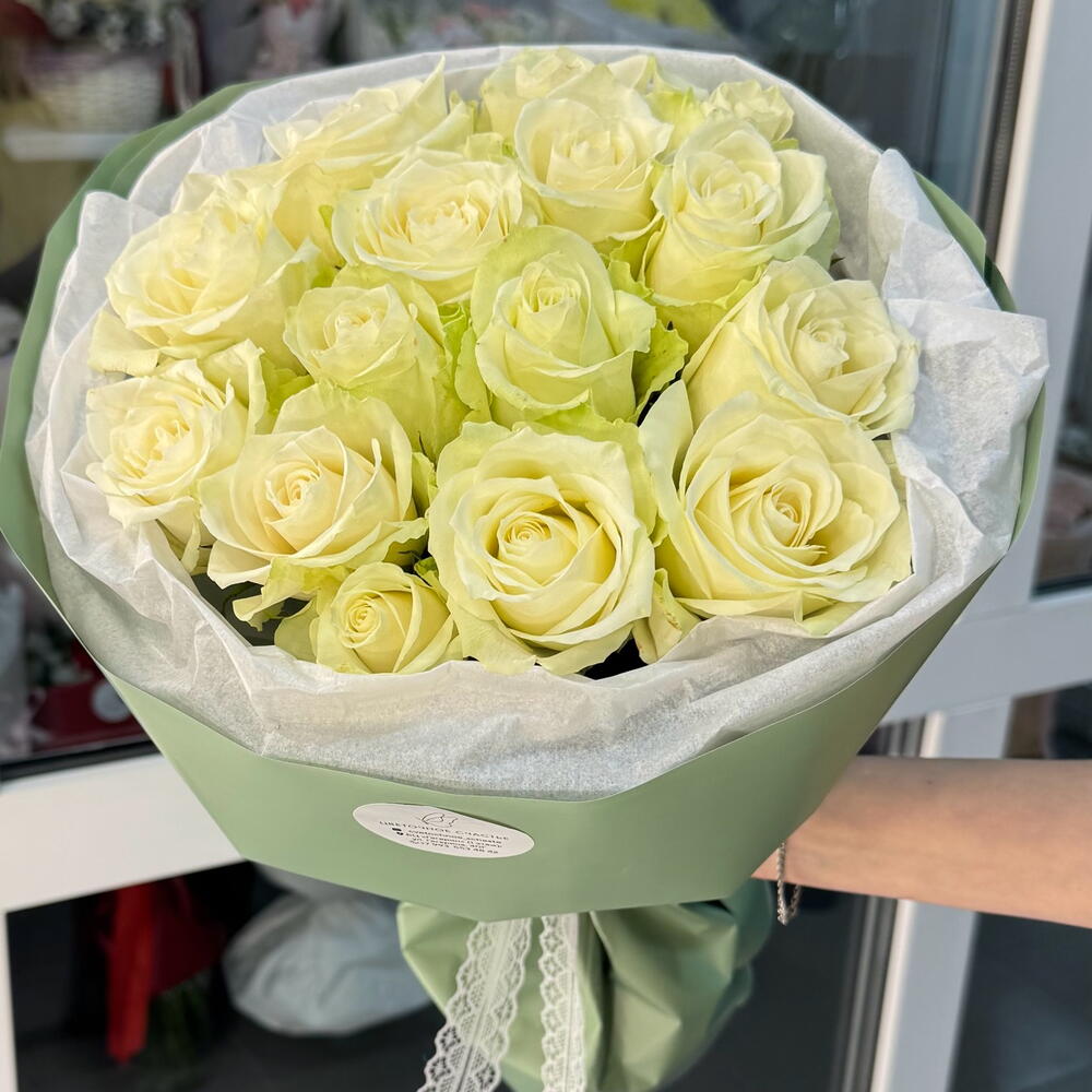 Букет с белыми розами Эквадор