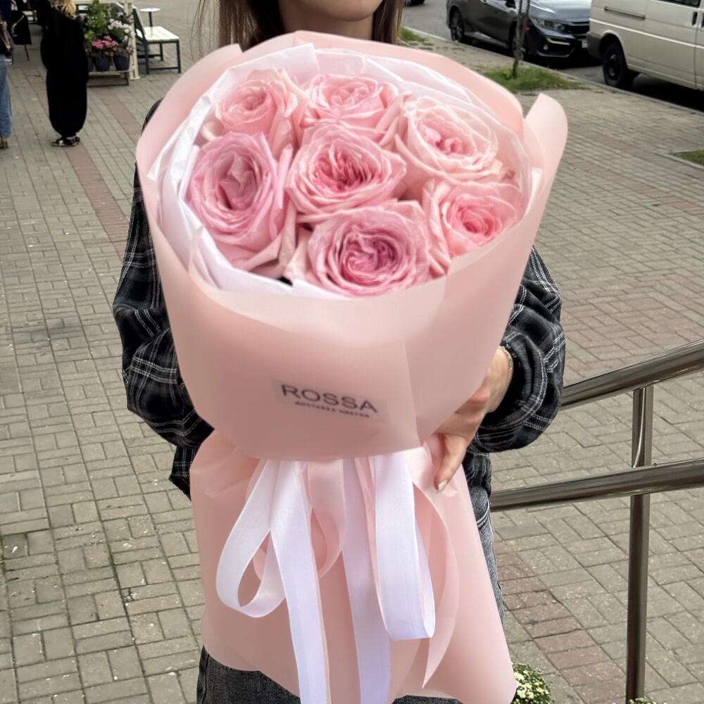 Моно букет из 7 роз Pink Ohara