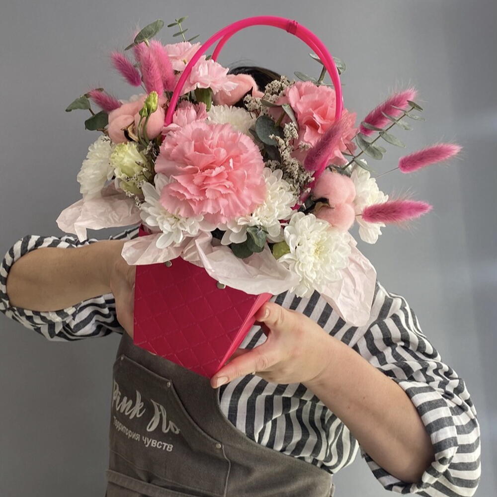 Композиция комплимент 💖 розовый диантус 🌸 белоснежная ЭУСТОМА 🤍🤍🤍