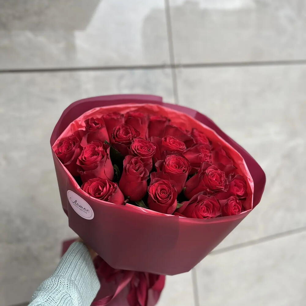 Моно из розы кении