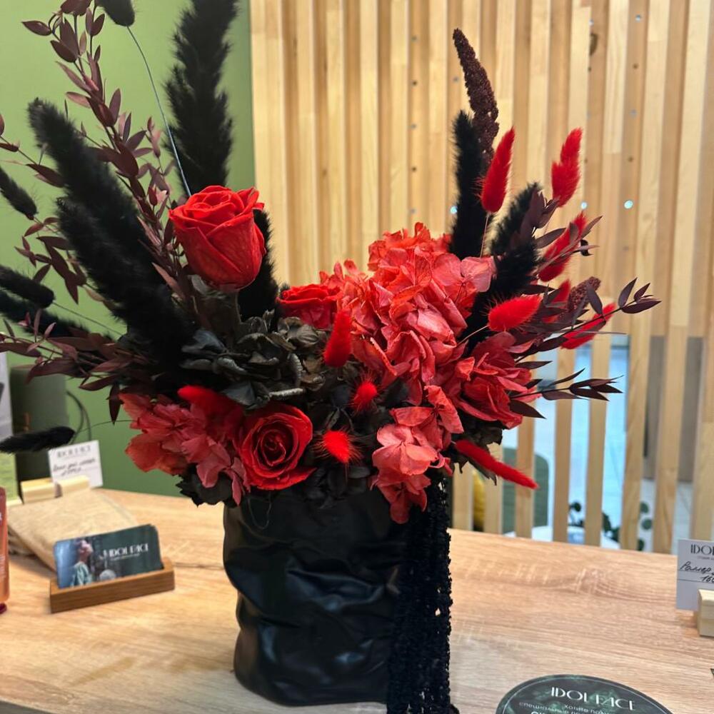 "Flamenco" композиция из стабилизированных цветов