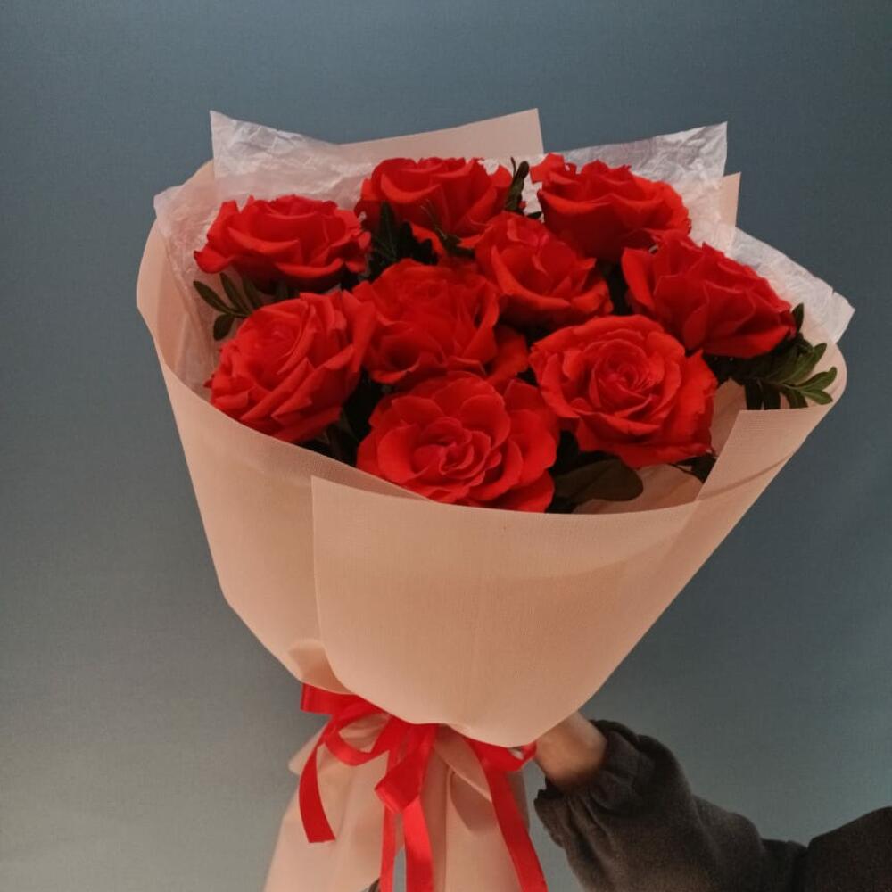 Букет из коралловых роз. Моно букет