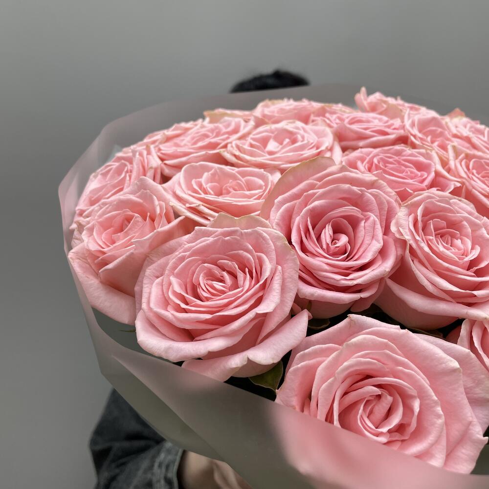 «Нежная вуаль» 💗  моно букет 25 роз
