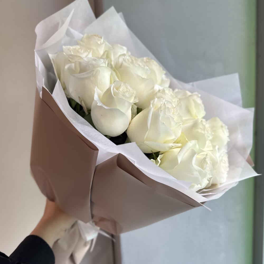 15 белых роз Эквадор
