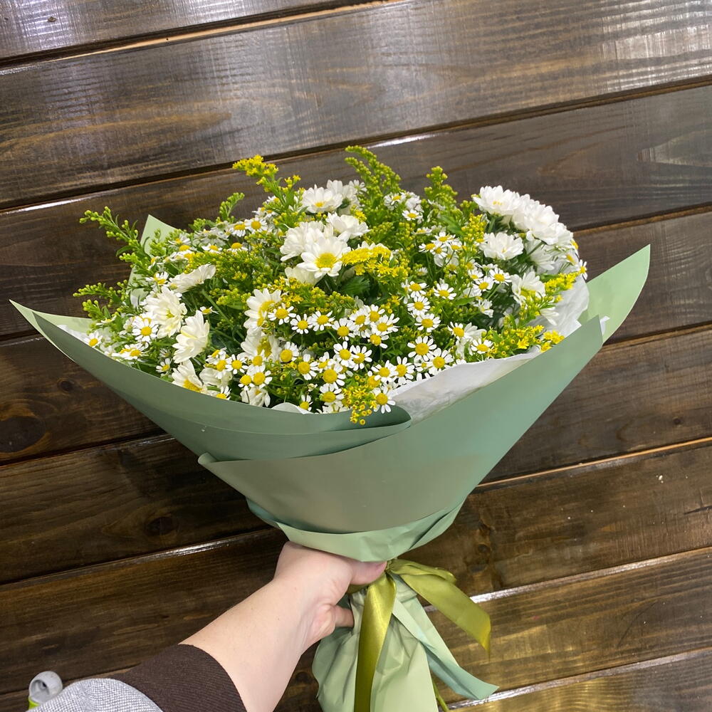 Букет с ромашками
