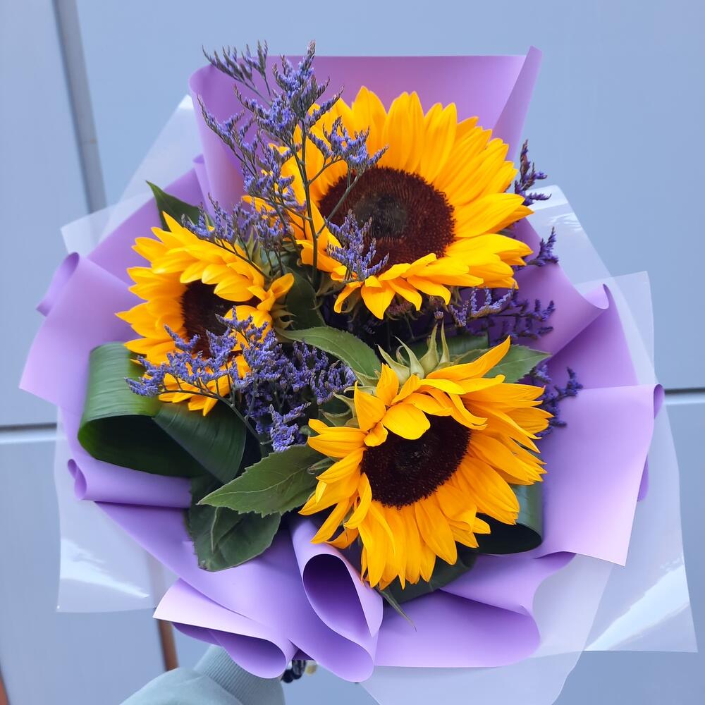 Букет из подсолнухов