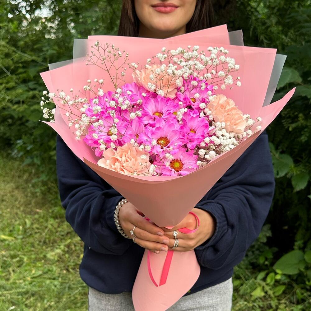 Букет из хризантем, диантусов и гипсофилы️️🌹