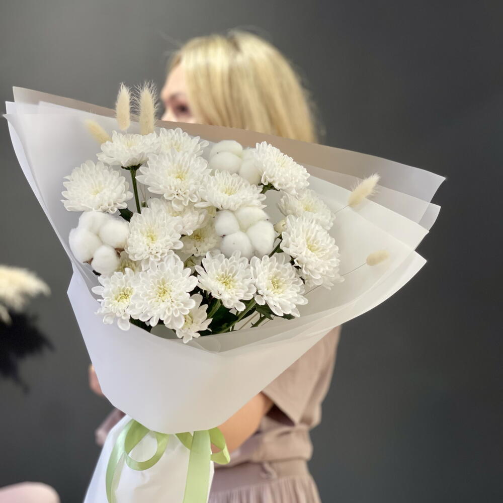 ❗️❗️СУПЕР ЦЕНА❗️❗️ Букет комплимент из БЕЛЫХ ХРИЗАНТЕМ с хлопком