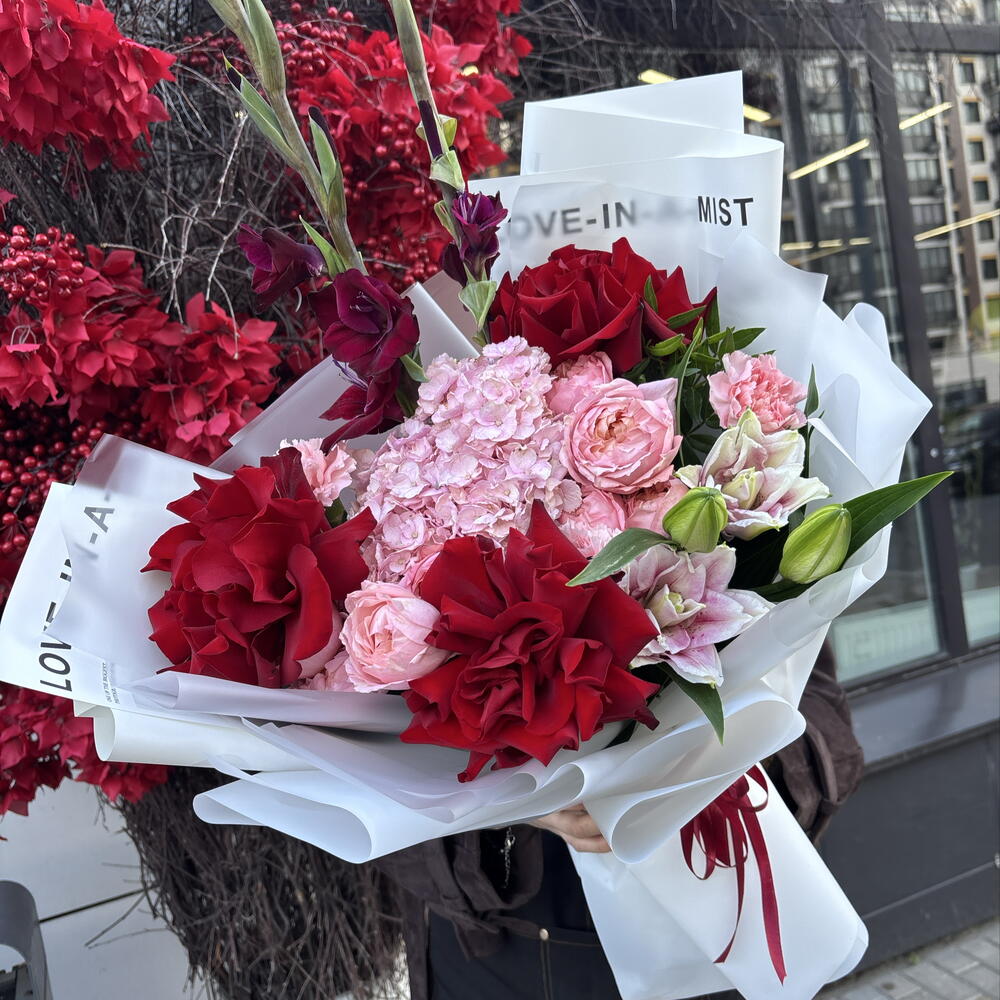 Яркий букет с гладиолусами️‍🔥🌹