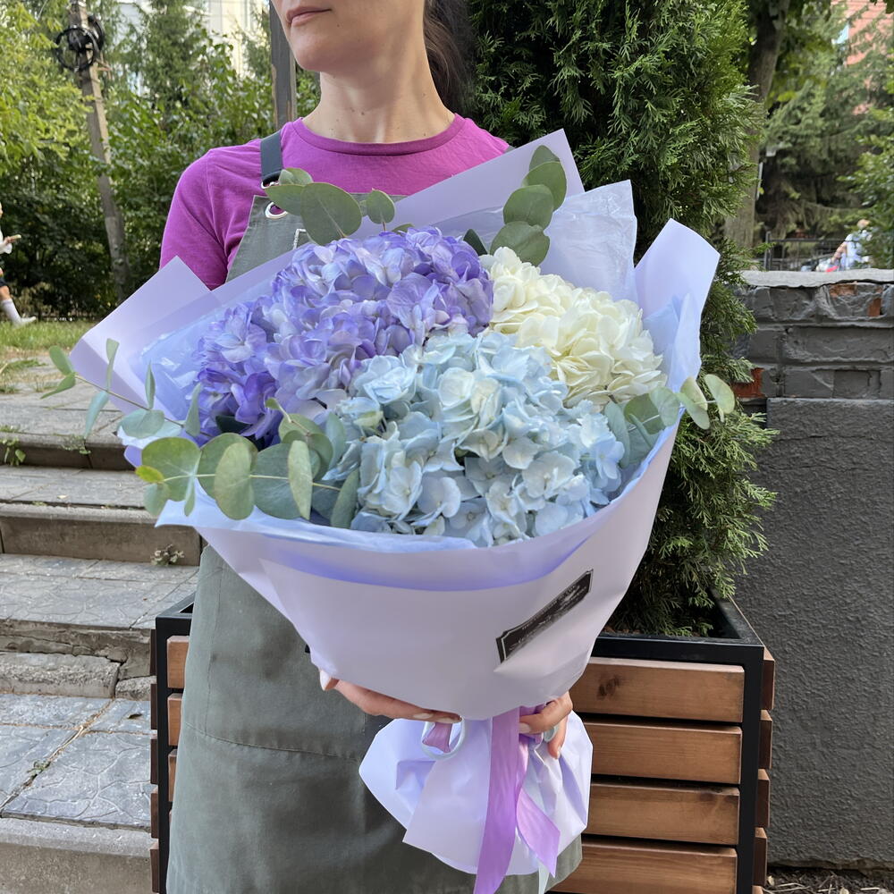Монобукет с гортензией