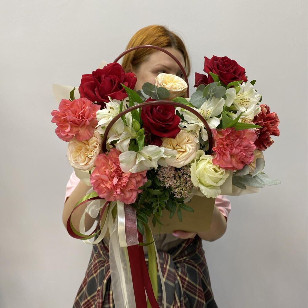 Яркая композиия🌹