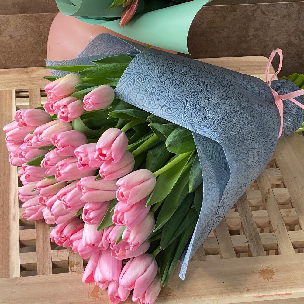 Розовые тюльпаны 35 шт 💗