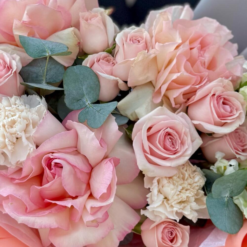 Букет| французских роз| львиный зев
