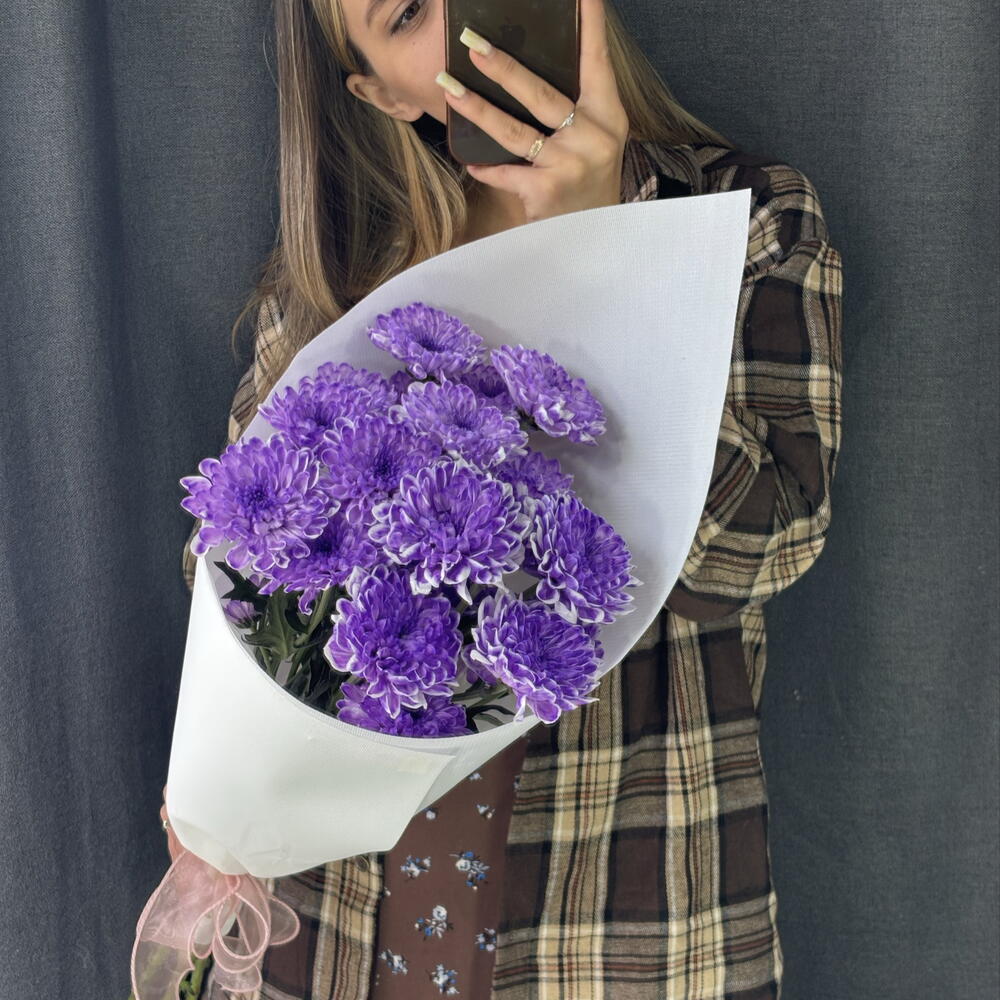 Конвертик из ярко-сиреневой хризантемы Сиреневый вайб 🕶️💜