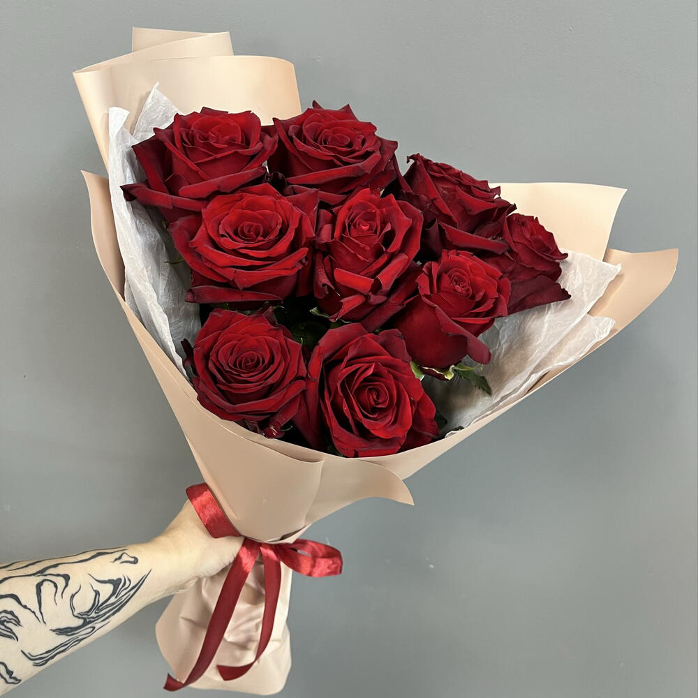 Красные розы 🌹