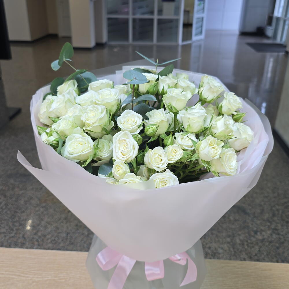 Букет кустовых роз