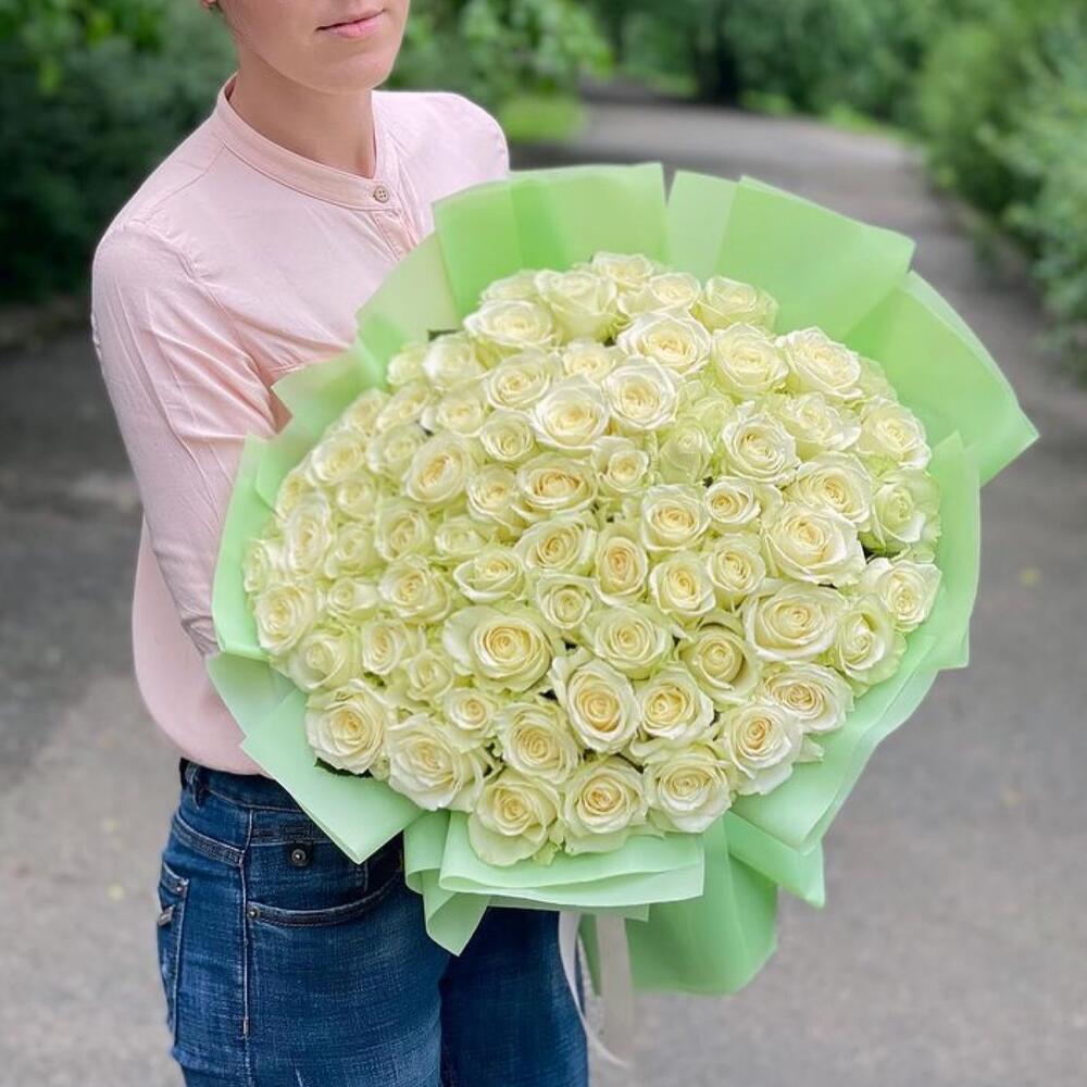A bouquet of 71 White Roses, 22464 RUB 