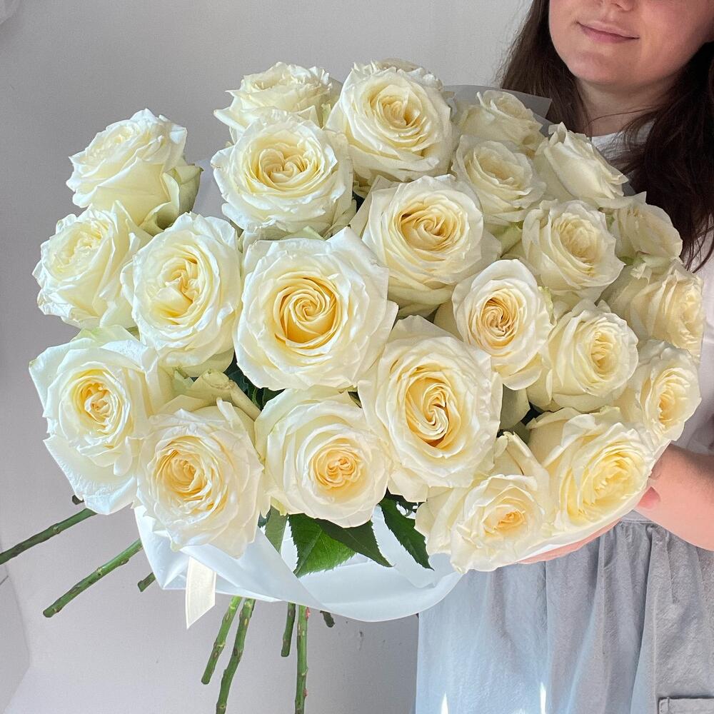 25 пионовидных роз💐