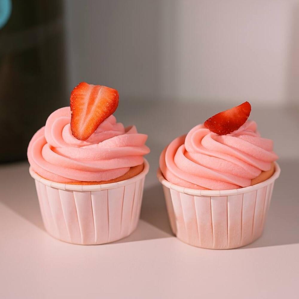 Капкейки strawberry 6 pink