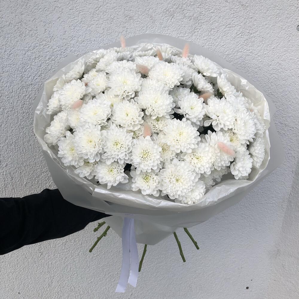 🧁TOP букет «Bloom Room» из кустовых белых хризантем в стильном оформлении 👍