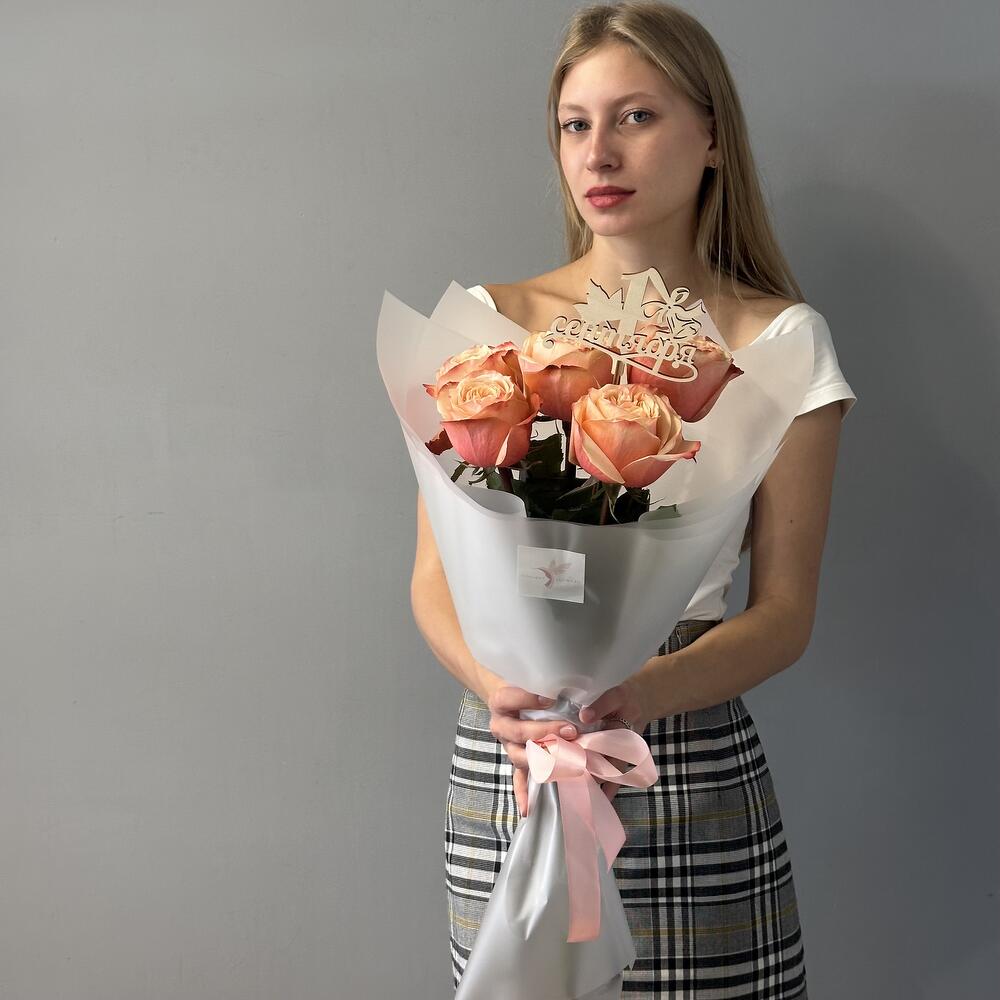 Монобукет из роз «Back to school»