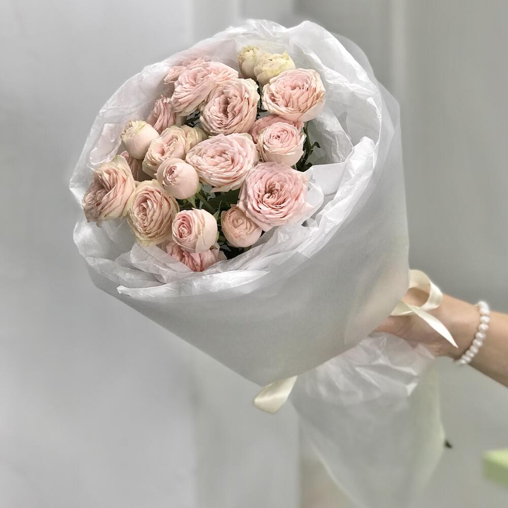 Пионовидные кустовые розы Sweet Giselle — букет «ТОП 5»
