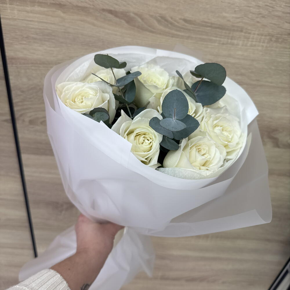 Букет из белых роз